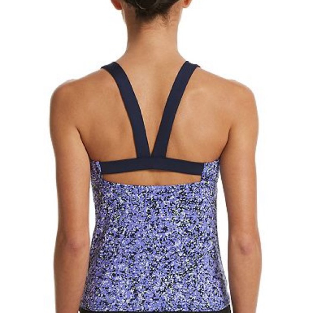 Nike Women's Printed V-Back Tankini
Top Size s - Picture 3 of 11